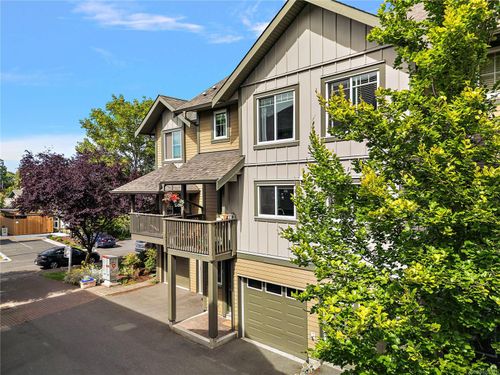 10-1405 Mallek Cres, Victoria, BC, V8T0A3 | Card Image