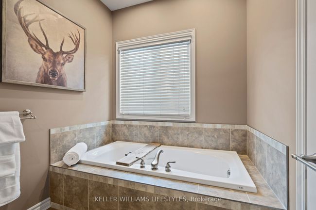 8 Dogwood Trail, House other with 5 bedrooms, 4 bathrooms and 4 parking in Ilderton ON | Image 23