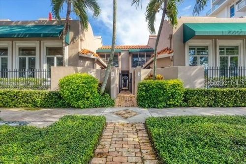 7-200 Cocoanut Ave, SARASOTA, FL, 34236-4990 | Card Image