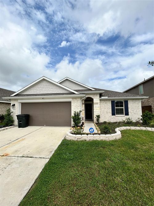 7722 Skiron Ln, Baytown, TX, 77523-2214 | Card Image