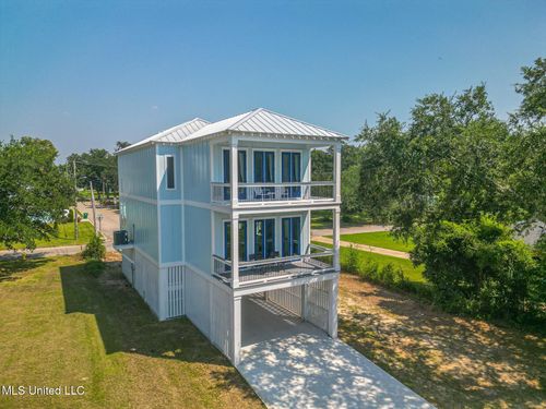 4521 Finley St, Gulfport, MS, 39501-1117 | Card Image