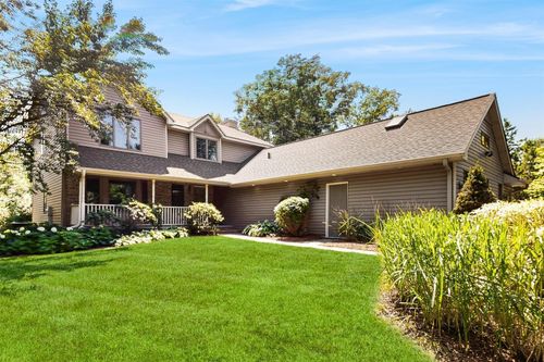 195 Quinlan Ave N, Lakeland Shores, MN, 55043-9447 | Card Image