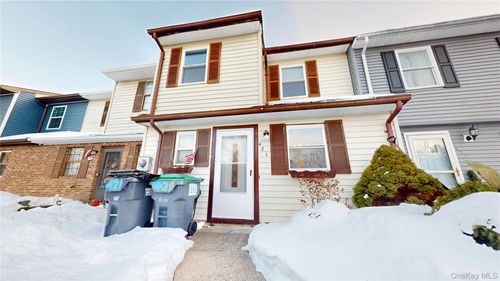 421 Rakov Rd, Maybrook, NY, 12543-1157 | Card Image