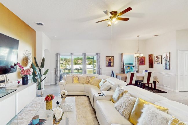 2398 Se Rich St, House other with 4 bedrooms, 3 bathrooms and null parking in Port St. Lucie FL | Image 5