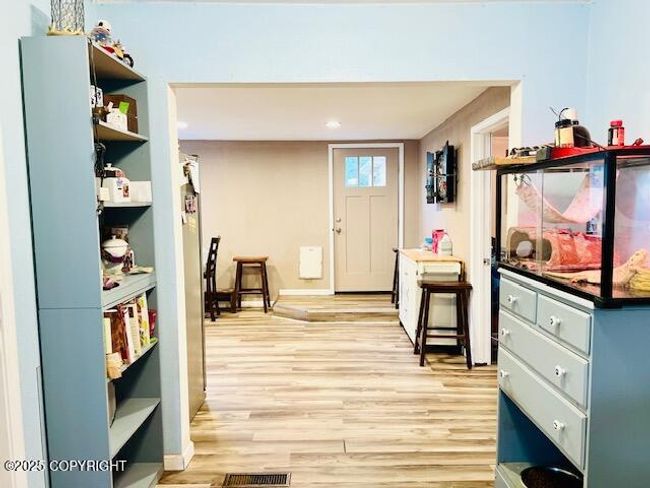 Living Room to Kitchen | Image 42