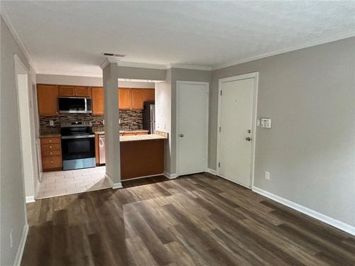 6-3175 Seven Pines Ct, Atlanta, GA, 30339-5839 | Card Image
