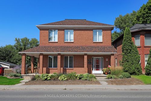 190 John St N, Arnprior, ON, K7S2N9 | Card Image