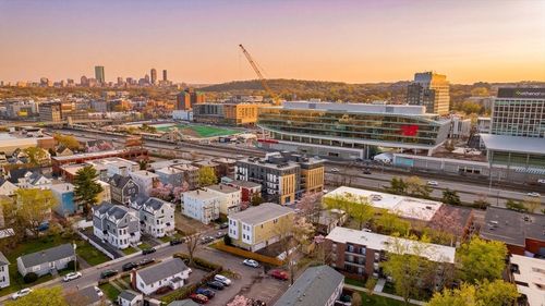 17-17 S Waverly St, Boston, MA, 02135-1414 | Card Image