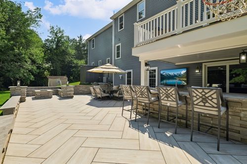 260 Mill St, Raynham, MA, 02767-1679 | Card Image