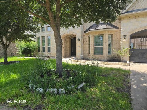 9527 Flora Rock Ln, Cypress, TX, 77433-5178 | Card Image