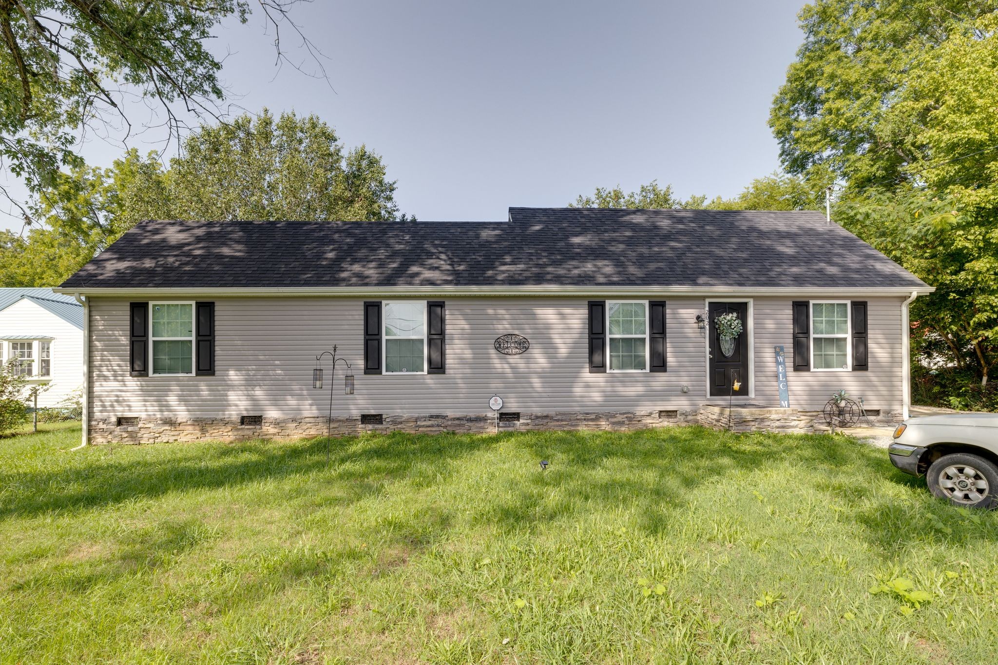Collins St, Tullahoma, TN 37388