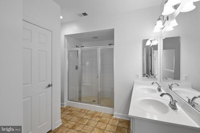 7211 - 7211 Darby Downs, Condo with 3 bedrooms, 3 bathrooms and null parking in ELKRIDGE MD | Image 17