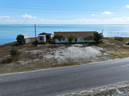 213 S Ocean Dr, Port Lavaca, TX, 77979-7222 | Card Image