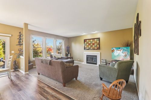 4811 Princeton Ln, Lake In The Hills, IL, 60156-6391 | Card Image