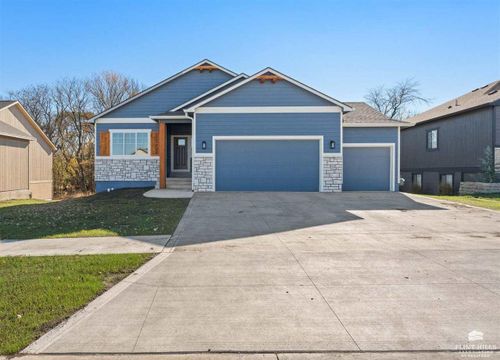 17254 Driftwood Bend, Wamego, KS, 66547 | Card Image