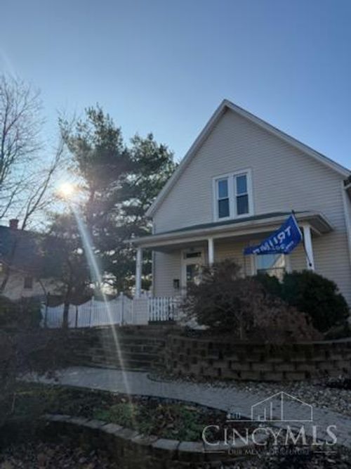 141 Willow St, Hillsboro, OH, 45133-1165 | Card Image