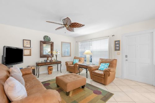 304-100 Se 6th Ave, Pompano Beach, FL, 33060-7256 | Card Image