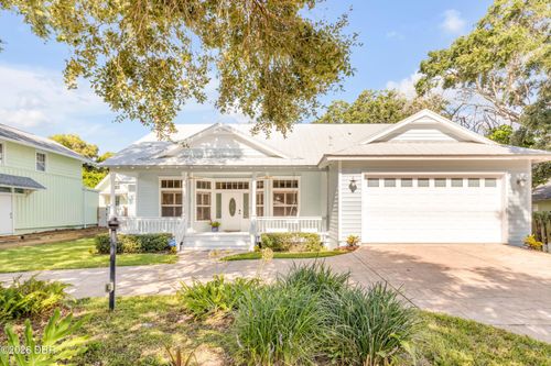 410 S Peninsula Ave, New Smyrna Beach, FL, 32169-2733 | Card Image