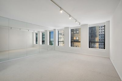 609 - 260 E Chestnut Street, Condo with 0 bedrooms, 1 bathrooms and 1 parking in Chicago IL | Image 3