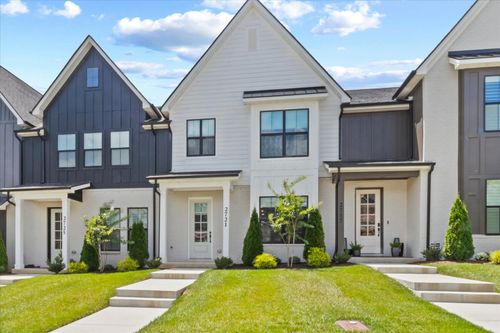 2721 Bramblewood Ln, Thompsons Station, TN, 37179-1533 | Card Image