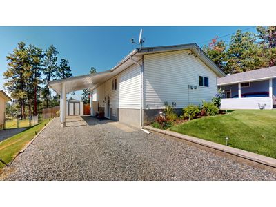 833 4 Th St Nw, House other with 4 bedrooms, 2 bathrooms and null parking in Cranbrook BC | Image 3