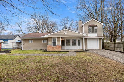 36850 Perry St, Romulus, MI, 48174-3934 | Card Image