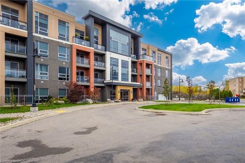 318-4040 Upper Middle Rd, Burlington, ON, L7M0H2 | Card Image