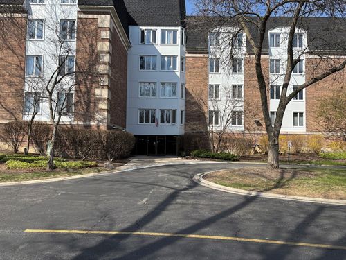 apt-120-150 Lake Blvd, Buffalo Grove, IL, 60089-4386 | Card Image