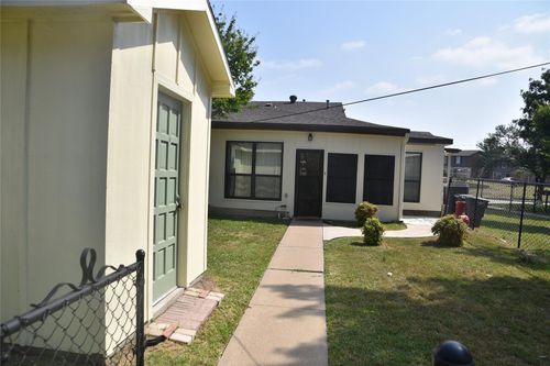 8627 N Normandale St, Fort Worth, TX, 76116-4814 | Card Image
