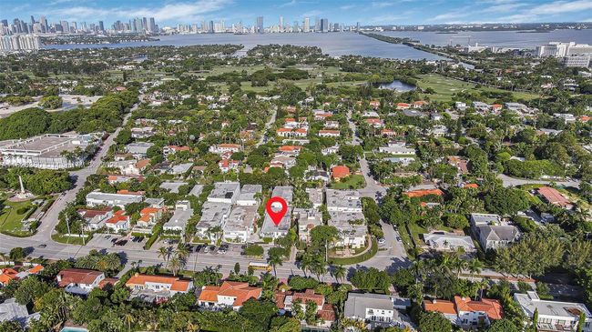 APT-7 - 2858 Pine Tree Dr, Condo with 1 bedrooms, 2 bathrooms and null parking in Miami Beach FL | Image 23
