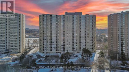 602-75 Emmett Ave, York, ON, M6M5A7 | Card Image