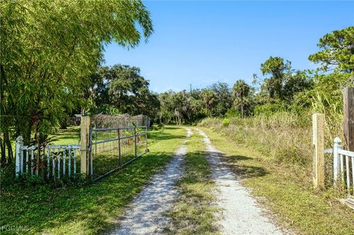 18251 Slater Rd, North Fort Myers, FL, 33917-4367 | Card Image