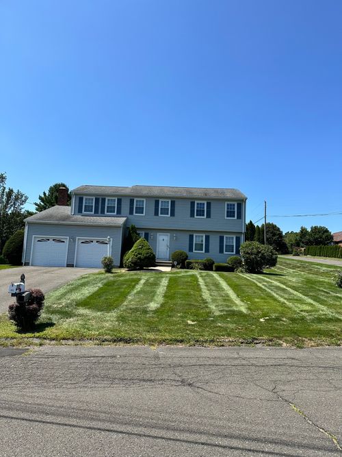 333 Neill Dr, Watertown, CT, 06795-1736 | Card Image