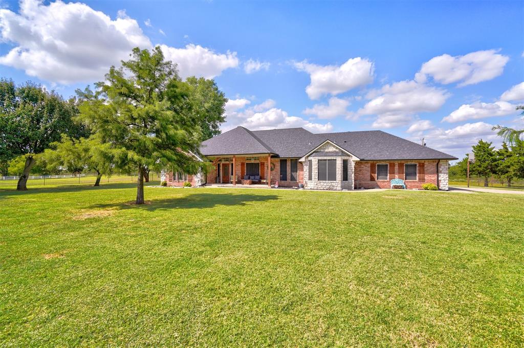 Kickapoo Dr, Mustang, OK 73064