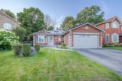 38 Crompton Dr, Barrie, ON, L4M6N1 | Card Image