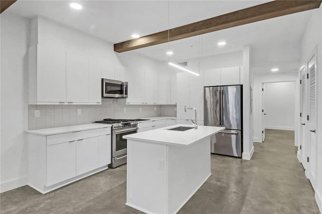 UNIT-207 - 346 Peters St Sw, Condo with 1 bedrooms, 2 bathrooms and 1 parking in Atlanta GA | Image 5
