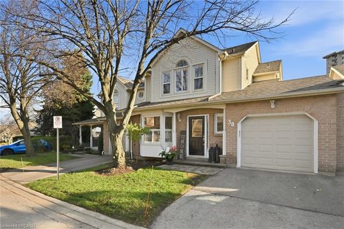 38-5255 Lakeshore Rd, Burlington, ON, L7L5X8 | Card Image