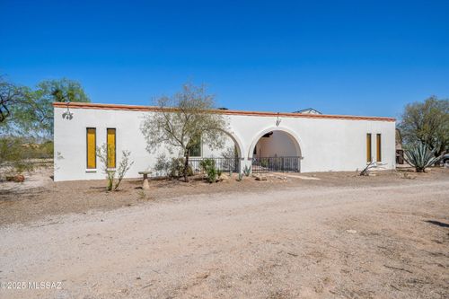 2942 N Avenida Del Conquistador, Tucson, AZ, 85749 | Card Image