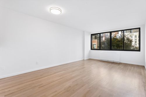 5d-414 W 54th St, New York, NY, 10019-4442 | Card Image
