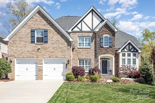 717 Barossa Valley Dr Nw, Concord, NC, 28027-8019 | Card Image