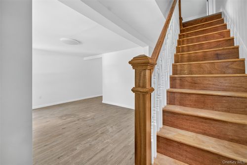 7 Second Ave, Unionville, NY, 10988-2019 | Card Image