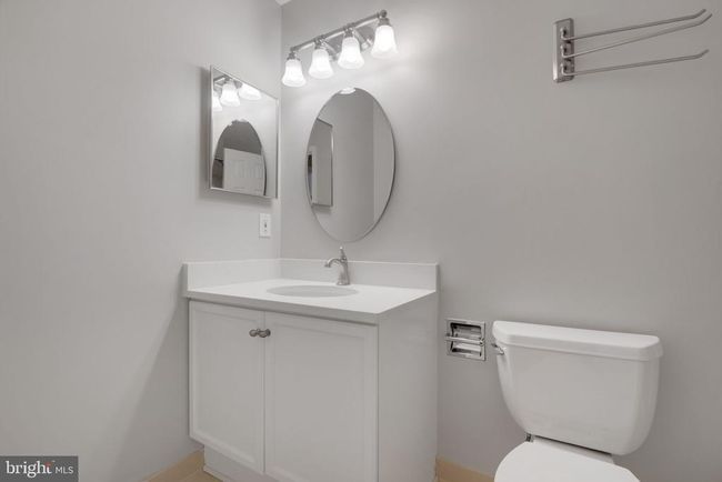 7267 Olde Lantern Way, Townhouse with 3 bedrooms, 4 bathrooms and null parking in SPRINGFIELD VA | Image 36