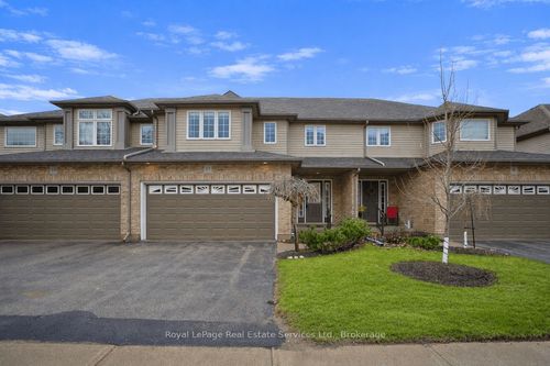 11-255 Summerfield Dr, Guelph, ON, N1L0E1 | Card Image