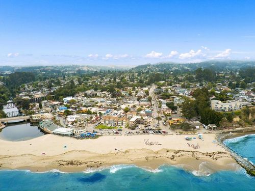 a-136 Canfield Ave, Santa Cruz, CA, 95060-5141 | Card Image