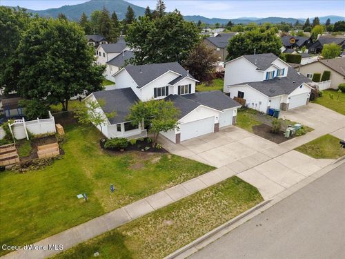 9166 N Entiate Dr, Hayden, ID, 83835-7596 | Card Image