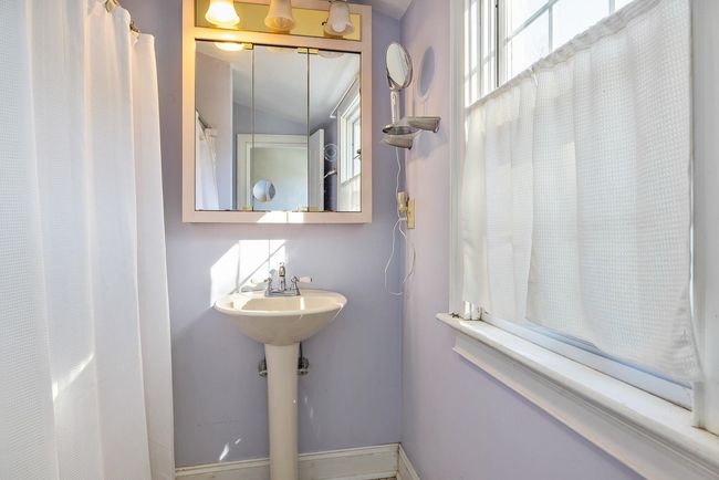 20 Bagdad Rd, House other with 3 bedrooms, 2 bathrooms and null parking in Durham NH | Image 31