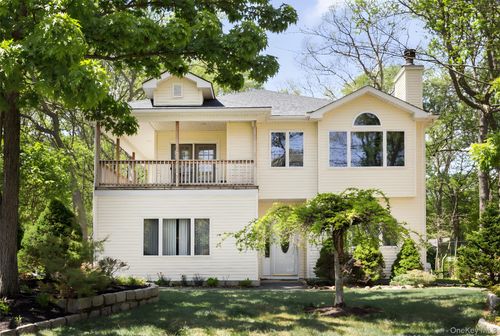 26 19th St, Wading River, NY, 11792-1930 | Card Image