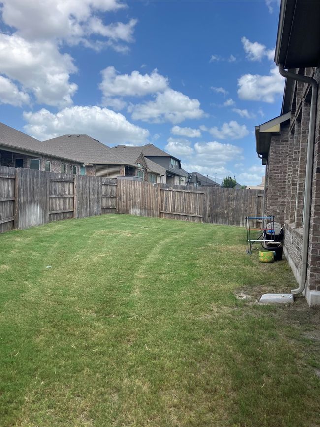 View of yard | Image 27