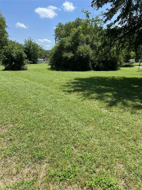 2716 Carson St, Haltom City, TX, 76117-4222 | Card Image
