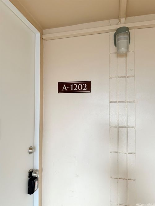 apt-a1202-3215 Ala Ilima St, Honolulu, HI, 96818-2906 | Card Image